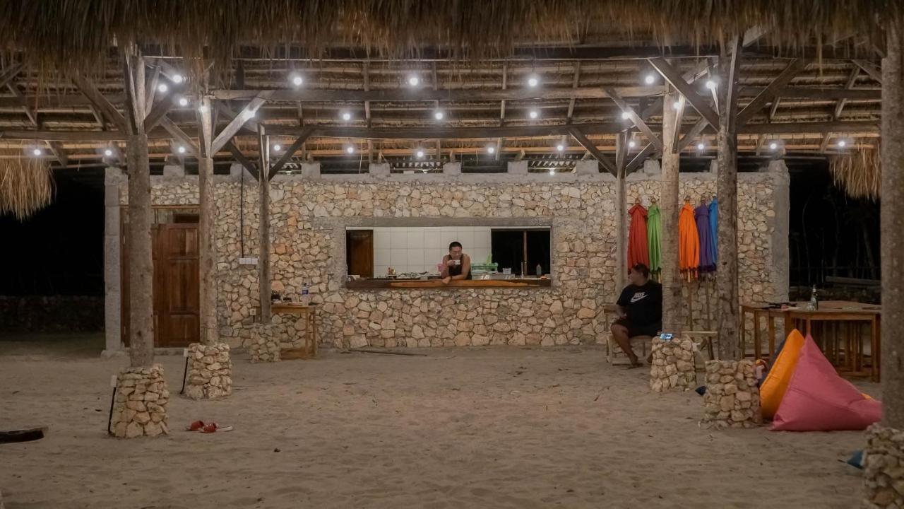 Costa Beach Resort&Club Waingapu Exterior foto